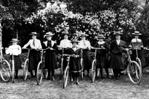 Ladies bicycle soiree, circa 1900. (Hulton Archive/Getty Images)