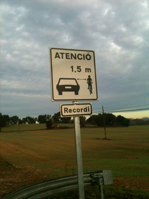 Photo: you see road signs which demand ‘respect for cyclists’ everywhere..